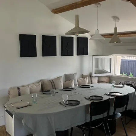 Casa Familia *